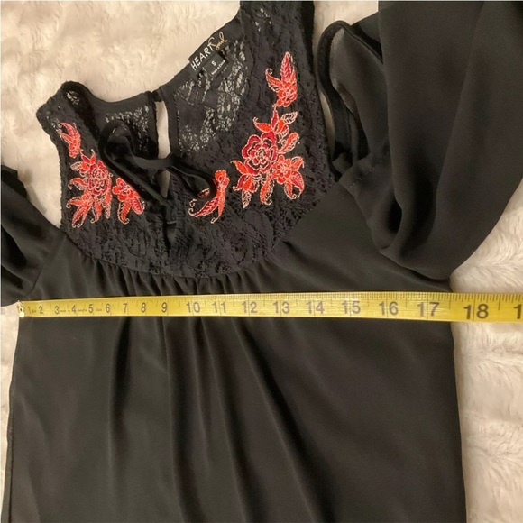 Heart Soul Women’s Cold Shoulder Layered Shift Dress Size Small - Picture 8 of 13